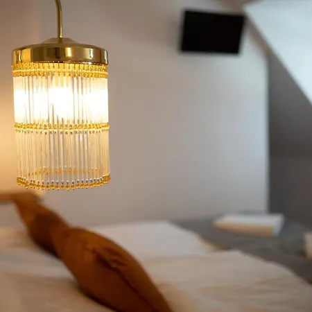 Petrin Hotel 3*